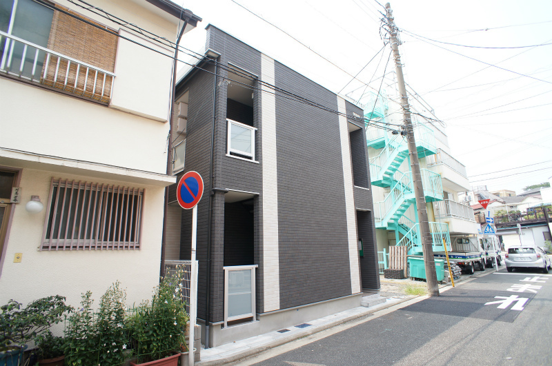 リブリ・ディグニティ エントランス