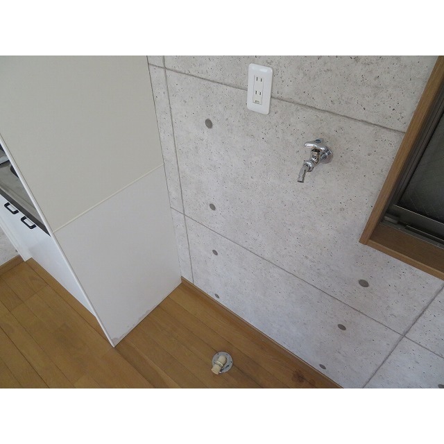 ＡＭＭＳ　ＯＫＡＭＵＲＡA201号室 室内洗濯機置き場