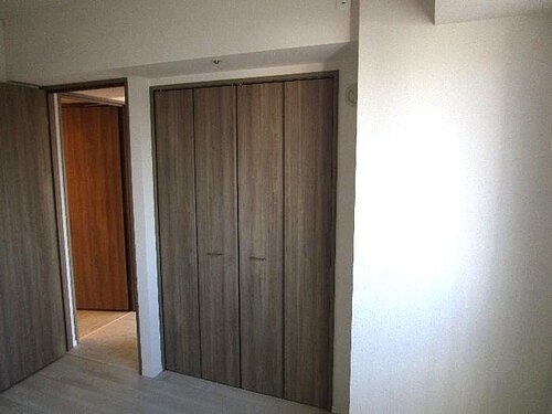 グレーシア調布7階 クロゼット（洋室5.6畳）