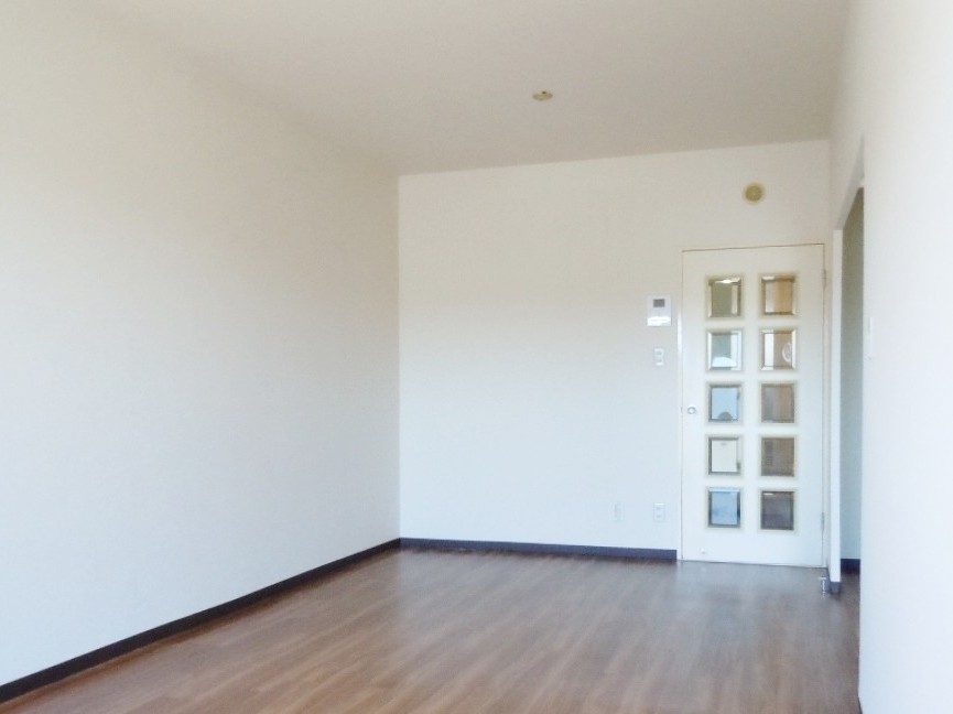 エスポワール名瀬0306号室 ＤＫ　※別号室の参考写真です(現況優先・仕様違いの場合あり)