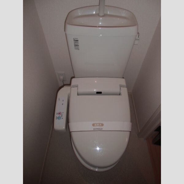 ベルフォーレ106号室 温水洗浄暖房便座