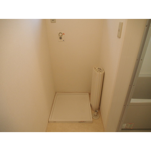 ウエストアヴェニュー101号室 室内洗濯機置き場