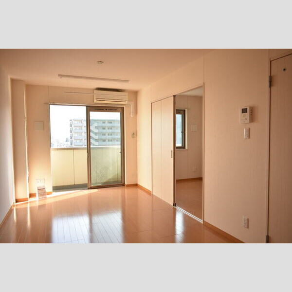 エスト・レザン　Ⅱ503号室 LDK