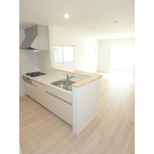 クレイドルガーデンさいたま市岩槻区本宿第4　7号棟 キッチン