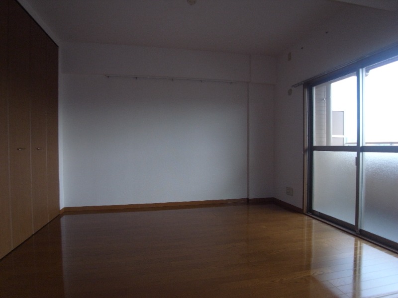 朝日レジデンス7階 内観