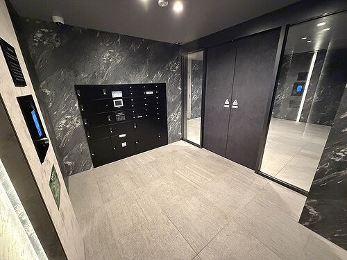 フェリスコート自由が丘 エントランス