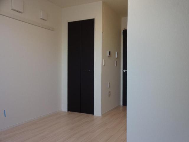 ルミナス（Luminous）402号室 洋室