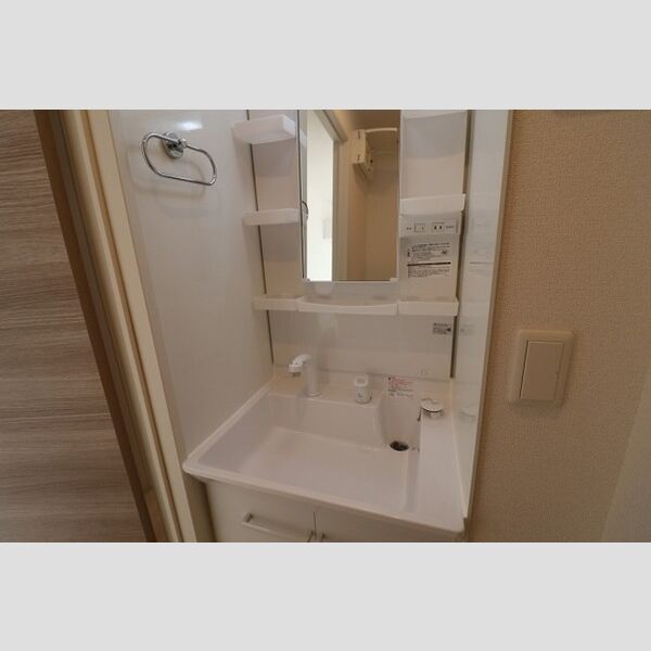 アンソレイエ 洗髪洗面化粧台