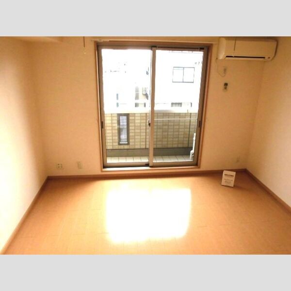 グランフィールドⅢ307号室 洋室7帖