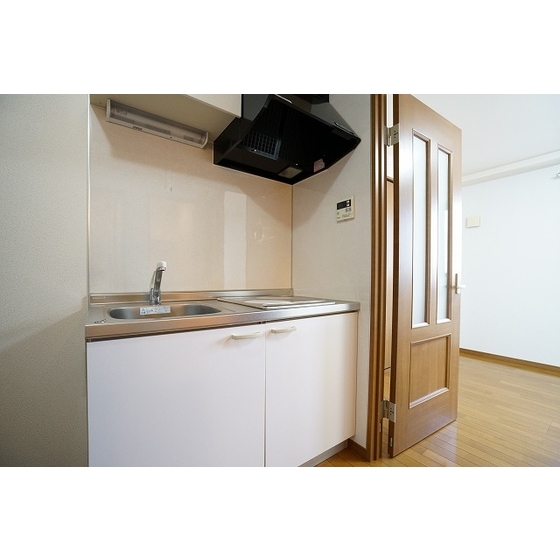 コスモプレイス東浦和0401号室 キッチン