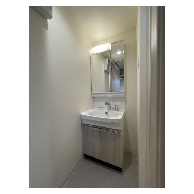 プレサンスブルーム浅草1005号室 内観