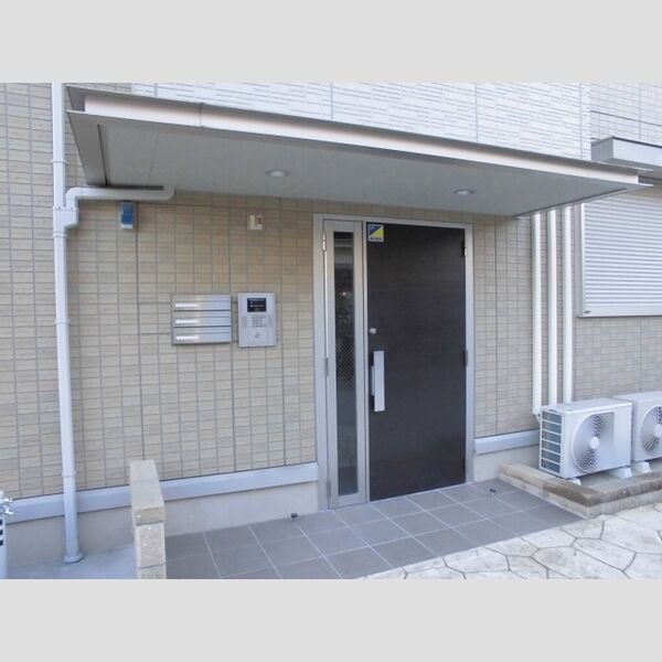 シェーネス　ホルツ エントランス