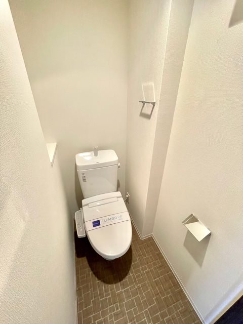 レジディア新御徒町Ⅱ5階 トイレ