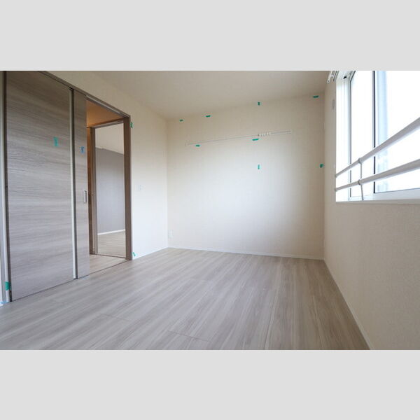 Sunny Hills　B棟302号室 洋室　6帖