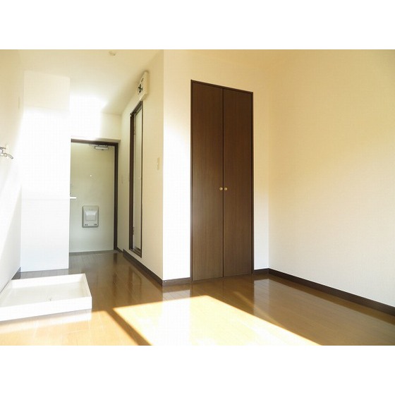 パルテール・谷0302号室 居室