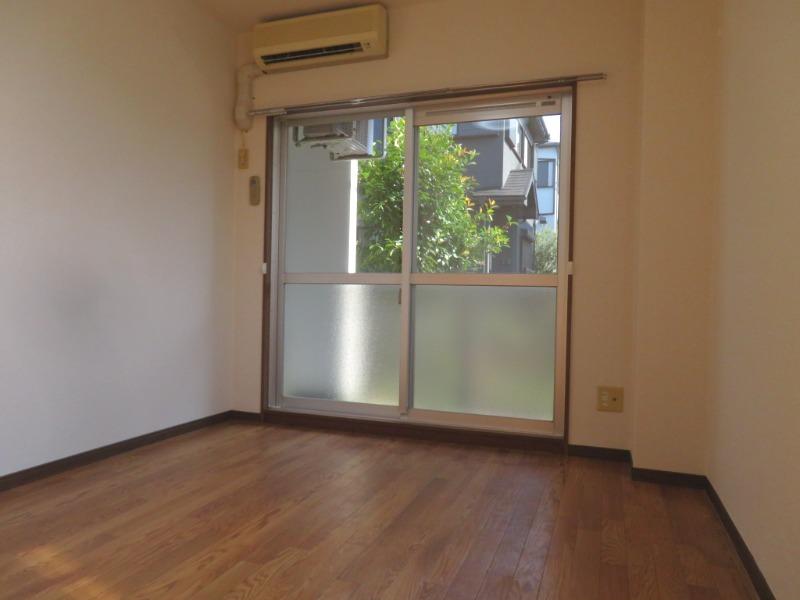 メゾンアンソレイエ 内観