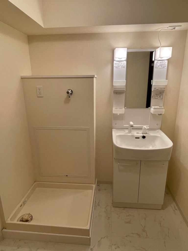 サニーウェル幸樹0102号室 別号室の写真になります。