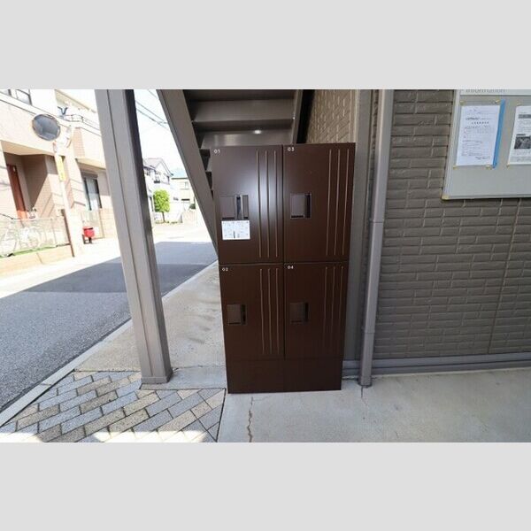 クレアーレ 宅配ボックス