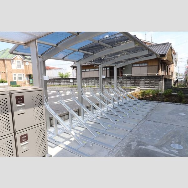 愛宕ビューハイツ　2101号室 駐輪場