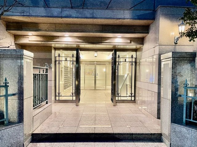 グランシャルム広尾413号室 エントランス