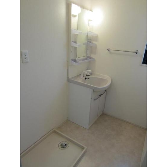 メゾンリブェール1階 内観