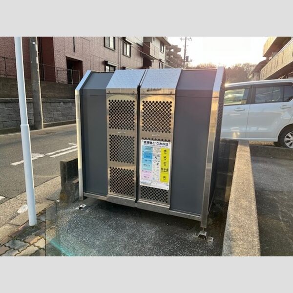 グレイスコート　Ⅰ 入居者様専用ゴミストッカー