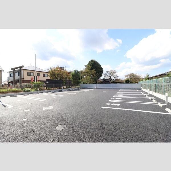 ヴァンベール 駐車場