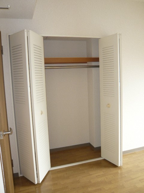 ベルドミール高幡 収納