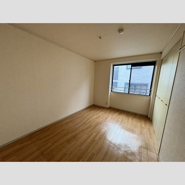 ニュー・トリヴァンベールユアサ203号室 北側洋室