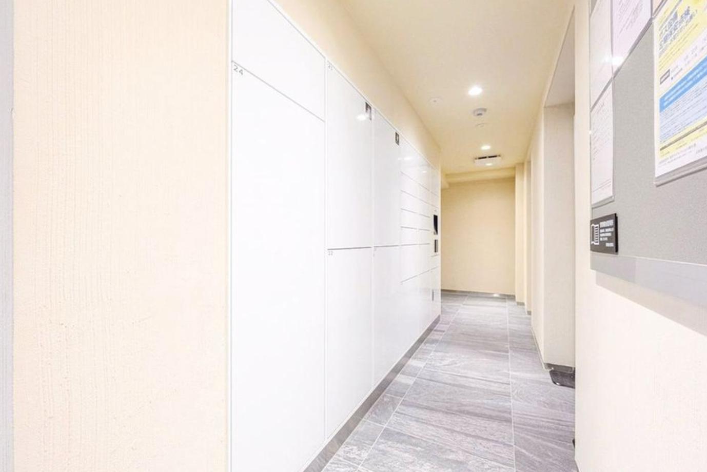 プレミスト津田山 豊富なロッカー