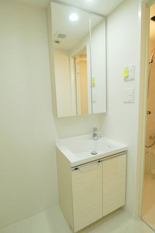 PREMIUM CUBE 池袋要町 内観