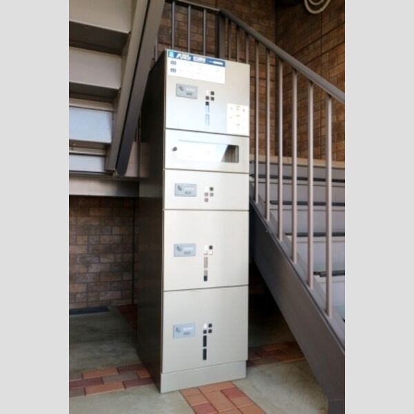 プレミエ・ステラ 宅配ボックス