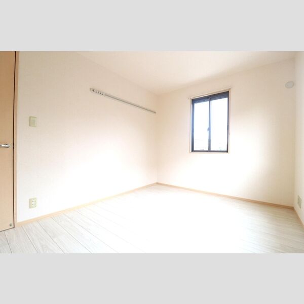 エクレーレ　A102号室 洋室6帖