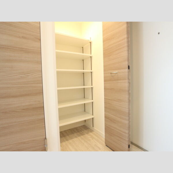 AZALEA シューズクローク