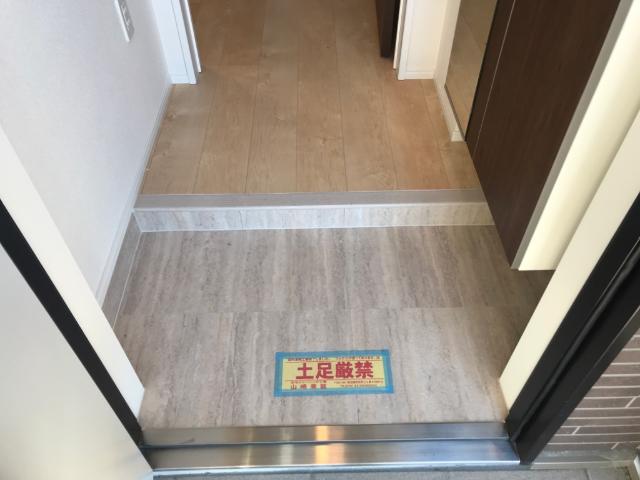 カルム荒幡 玄関