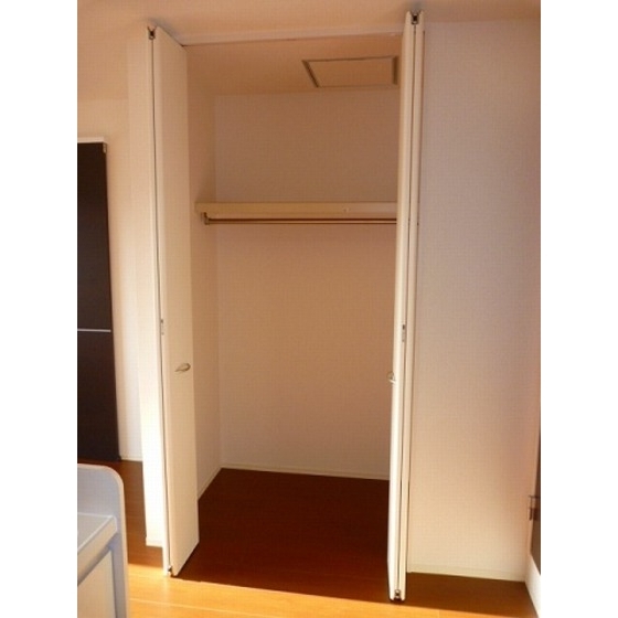 コメットＳ2階 内観