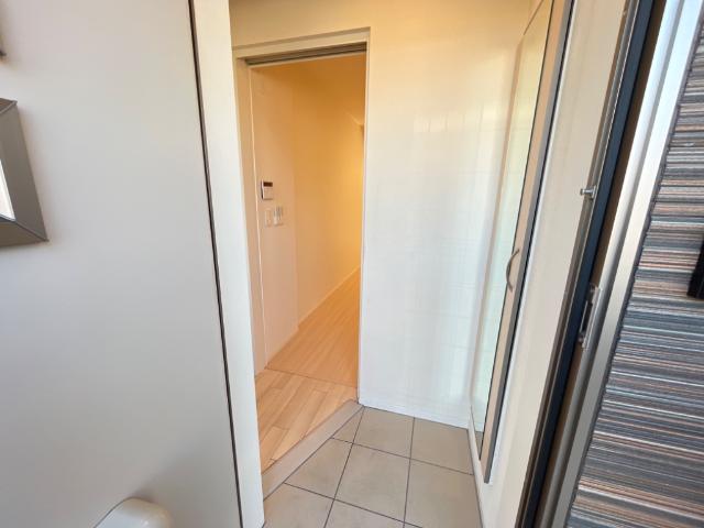 エピカリス epicharis102号室 玄関