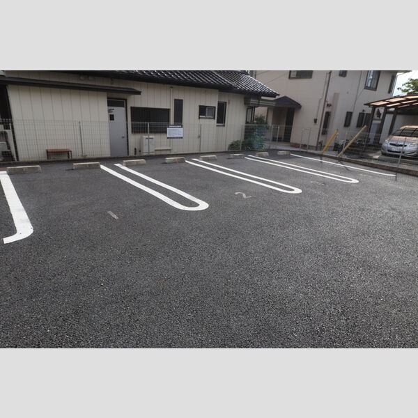 ソレイユ 駐車場