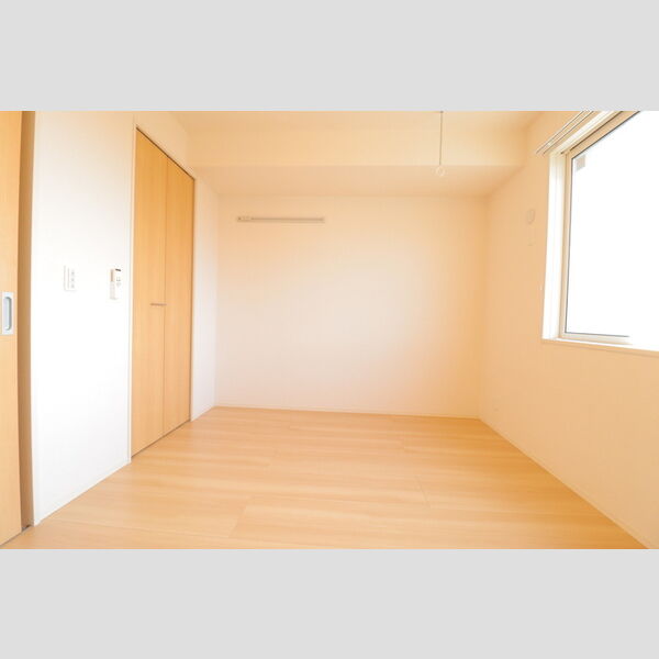 ロイジェントパークス レイクタウン Ⅲ　H 洋室