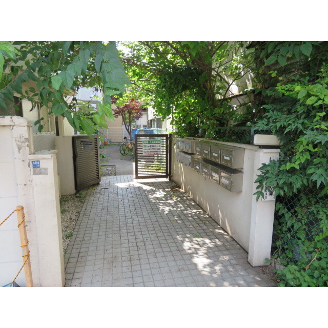 L. Box House Futaba A棟1階 外観