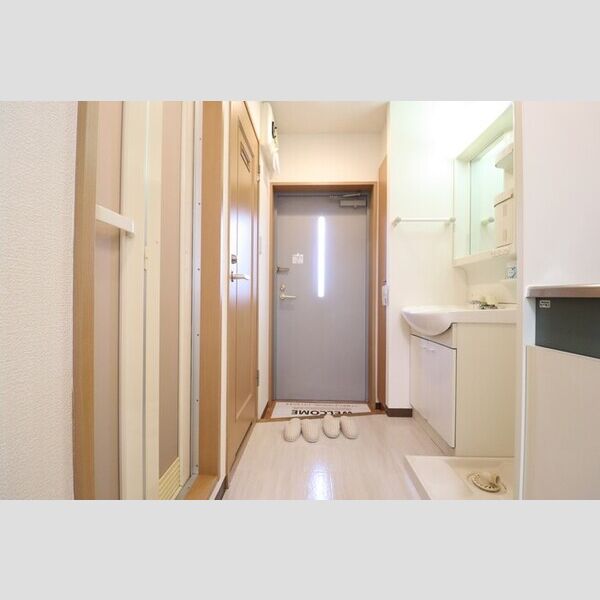 パティオ坂巻301号室 玄関