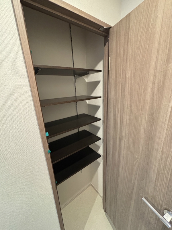 リブリ・SK竹の塚1階 収納