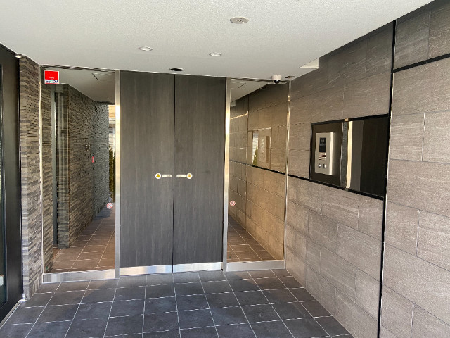 アリエス5階 エントランス