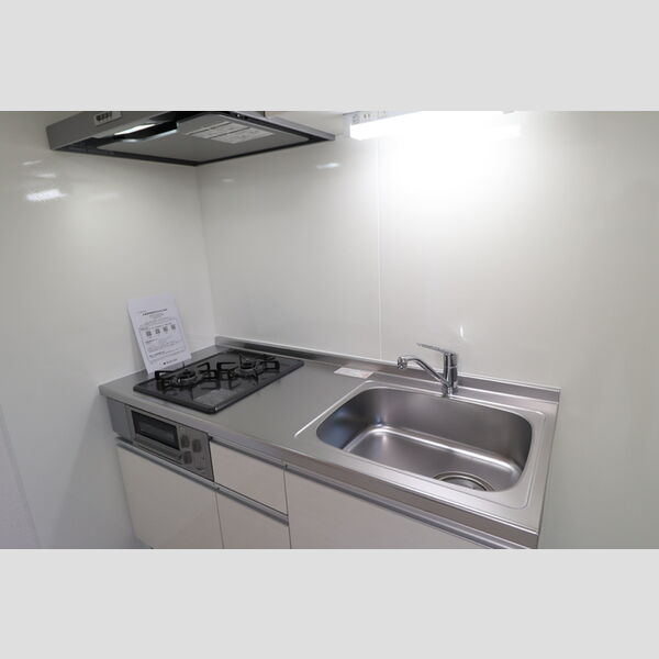 ラリュール赤塚Ⅰ205号室 キッチン