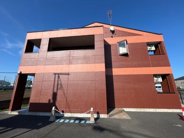 ネオ　シュトラーゼ 外観写真（昼）