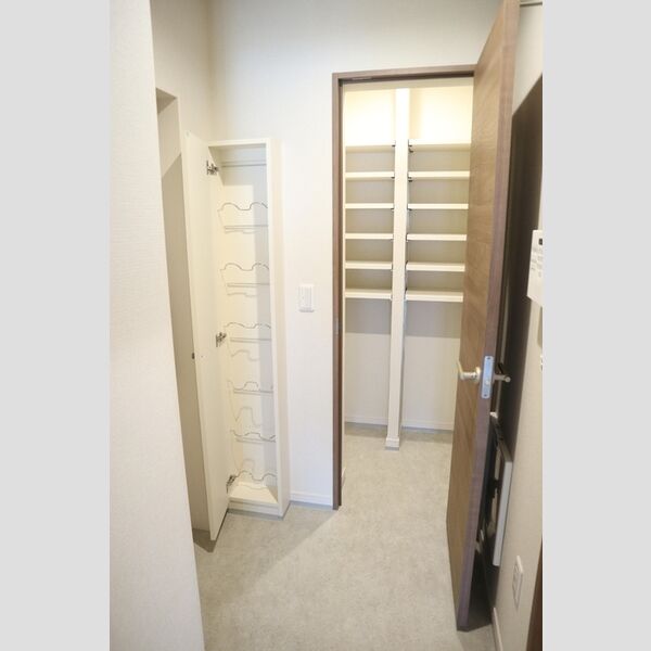 パルナシウス シューズクローク