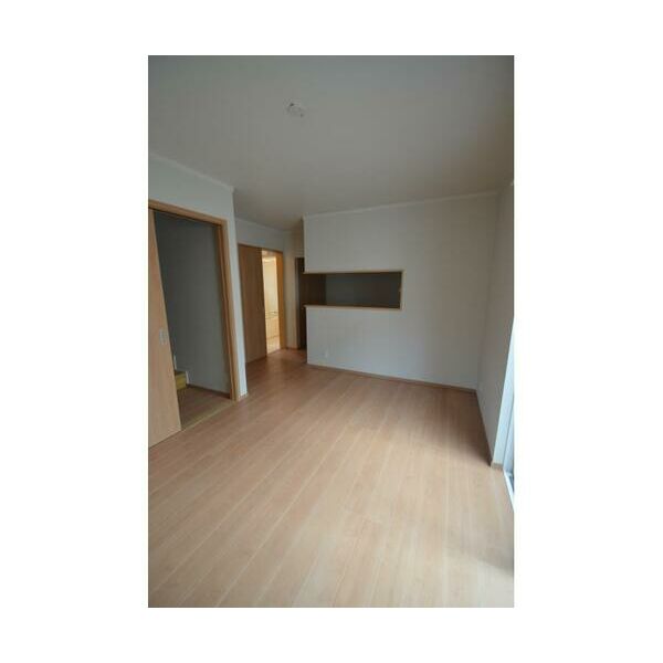 越谷市蒲生東町貸家 リビング