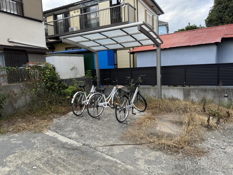 クロノス下鶴間2階 駐輪場有り♪