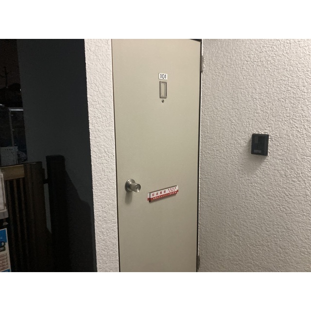 サンクリア101号室 玄関