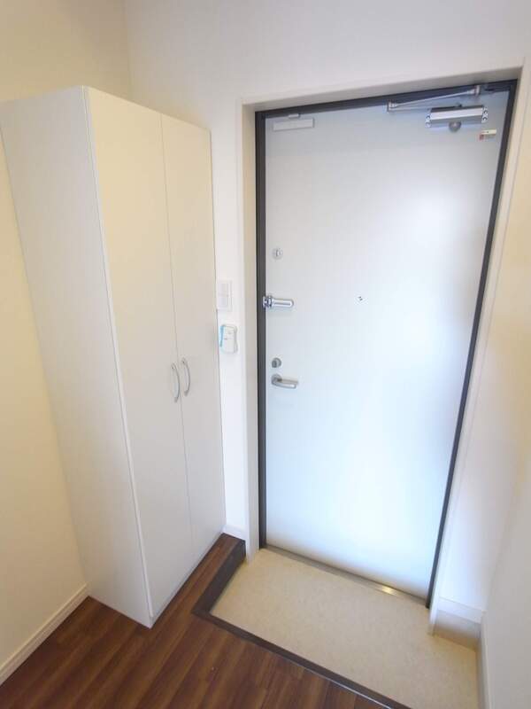 リブリ・えびす3階 玄関